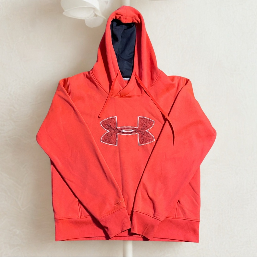 Under Armour Scarlet Hoodie with Logo Size Large! Workout Ready!